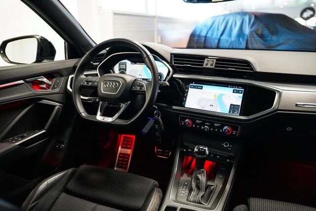 Audi Q3 Sportback 45 TFSI e 245pk S-Line|Panodak|Stoelverwarming|Trekhaak|20inch