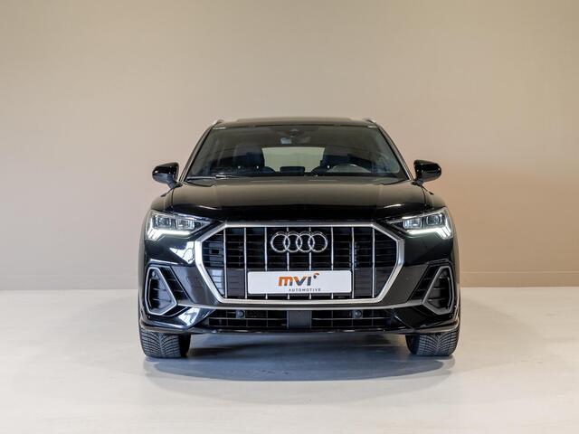 Audi Q3 45 TFSI e 2x S-Line edition / 245pk / Panorama dak / Keyless / Sfeerverlichting /