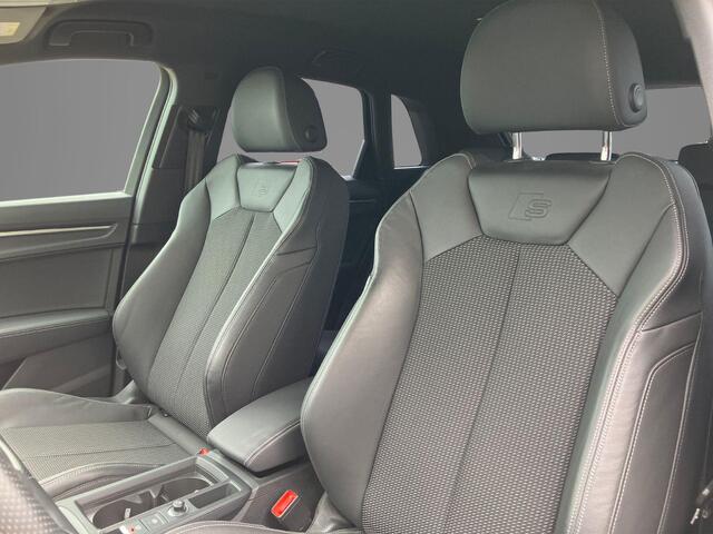 Audi Q3 45 TFSIe 180kW/245PK S Line · Apple/Android Car Play · Navigatie · Camera + Parkeersensoren