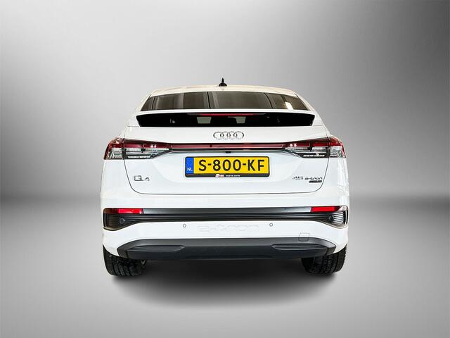 Audi Q4 Sportback e-tron 45 265pk quattro S edition 77 kWh | Stoelverwarming voorin | Matrix-ledkoplampen | Instaplijsten verlicht S-logo