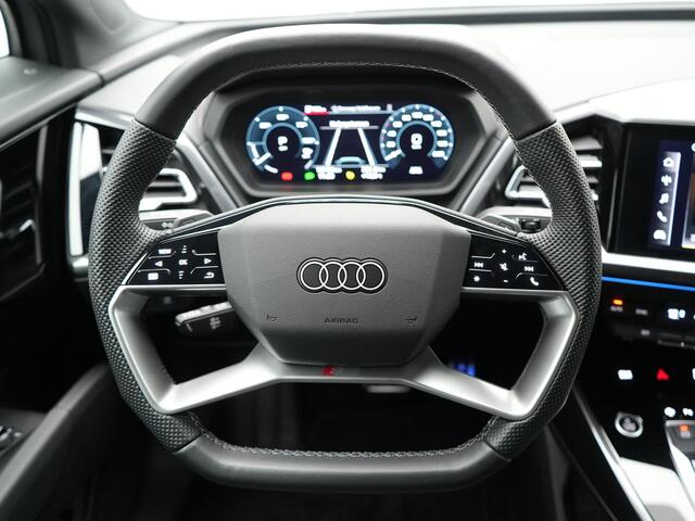 Audi Q4 Sportback e-tron 35 2 x S Line 170pk Dealer O.H INCL BTW | Lederen Sportstoelen | 20"L.M | Apple Carplay | Black Optic | Sfeerverlichting | Virtual |
