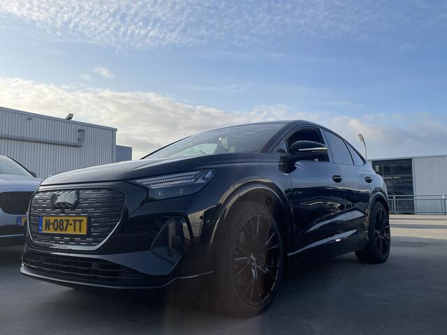 Audi Q4 Sportback e-tron 40 Launch edition S Competition 77 kWh | Black on Black | Trehaak wegklapbaar | Meer foto's volgen!