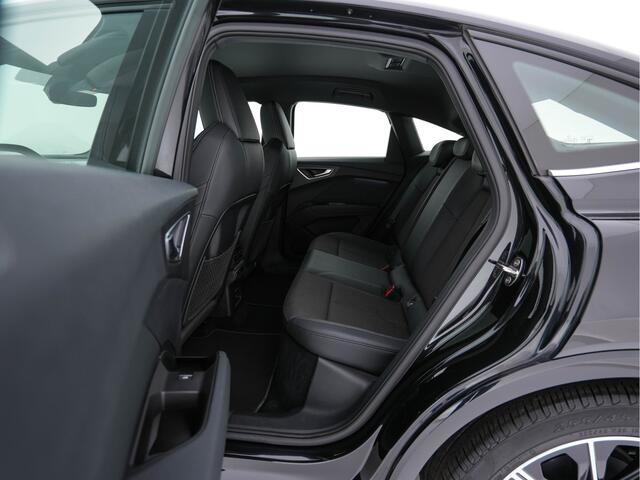 Audi Q4 Sportback e-tron 40 S edition 77 kWh [ 3-Fase ] (INCL-BTW) *HEAT-PUMP | LEATHER-FABRIC | MATRIX-LED | ADAPTIVE-CRUISE | AMBIENT-LIGHT | DIGI-COCKPIT | AUDI-SOUND | DAB+ | KEYLESS | SHIFT-PADDLES | CAMERA | HEATED-SPORTSEATS | 20''ALU*