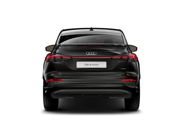 Audi Q4 Sportback e-tron 45 S edition Competition 82 kWh 286 pk | Assistentiepakket plus | Comfortpakket | Ambient lichtpakket | Stoelverwarming voor |