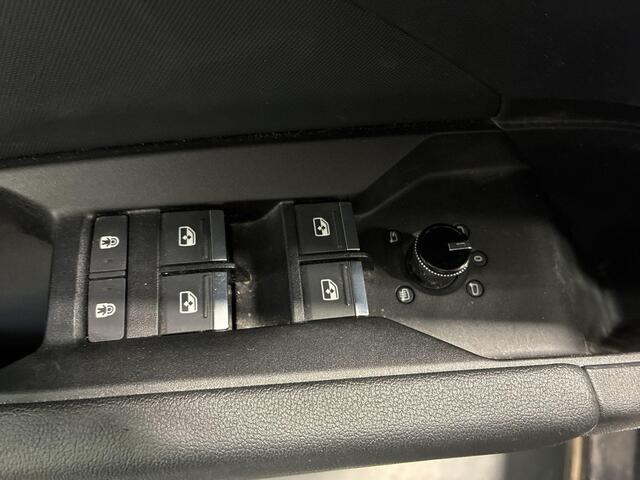 Audi Q4 Sportback e-tron 40 Launch edition S Competition 77 kWh · Camera · Apple/Android Car Play · Navigatie · Elek. Achterklep · Head-Up · 20'' Inch ·