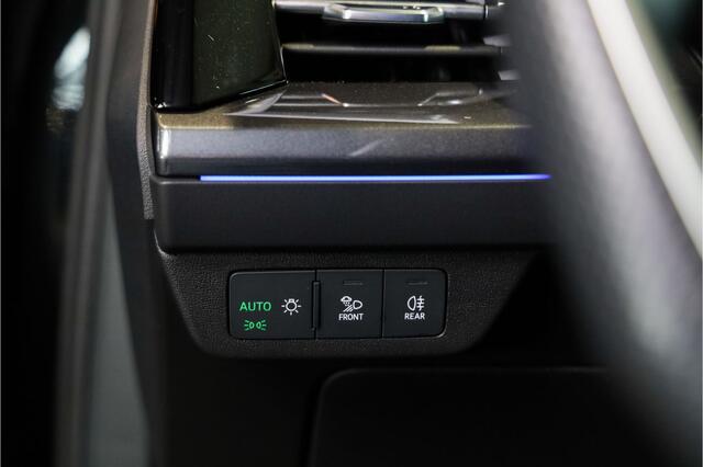 Audi Q4 Sportback e-tron 40 S-Line Black edition 77 kWh Sportstoelen S-Leder, Pano, ACC, Head-up, Matrix, Camera, Virtual cockpit, Spiegel/ Sport Design/ Beveiligings/ Dynamica/ Comfort/ Hulp Advance/ Ambiente+/ Pakket, Lmv.
