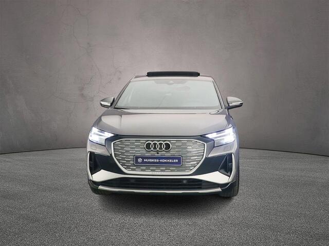 Audi Q4 Sportback e-tron 50 quattro S edition 77 kWh | Adaptive Cruise | Camera | Matrix | Warmtepomp | Panorama Dak | Head-up | Keyless | Veiligheids-pakket | Assistentie pakket | Navigati-pakket | Comfort plus-pakket | Interieur-pakket |