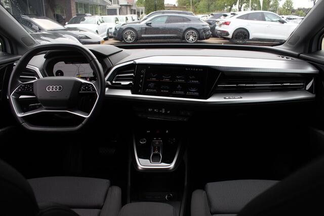 Audi Q4 Sportback e-tron 40 Launch edition Advanced 77 kWh / SoH 93,8% / CarPlay / Matrix LED / Sportstoelen / Sonos Audio / Virtual Cockpit / Parkeerhulp V+A / Intr.voorverwarming / Stoelverwarming / DAB / Cruise Control
