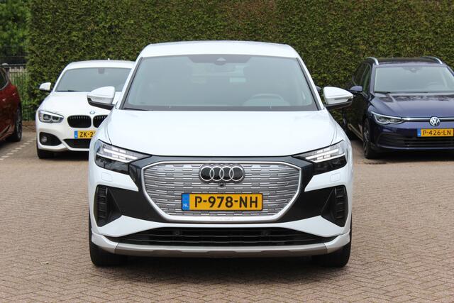 Audi Q4 Sportback e-tron 40 Launch edition Advanced 77 kWh / SoH 93,8% / CarPlay / Matrix LED / Sportstoelen / Sonos Audio / Virtual Cockpit / Parkeerhulp V+A / Intr.voorverwarming / Stoelverwarming / DAB / Cruise Control