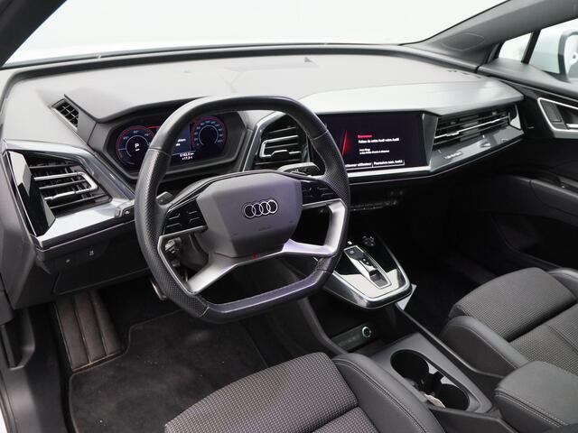 Audi Q4 Sportback e-tron 40 Advanced edition 77 kWh 204 Pk | Trekhaak | Stoelverwarming | Camera | Adaptive Cruise | CarPlay | Matrix LED | 19 Inch | 55.161 Km !!