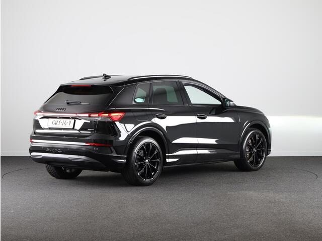Audi Q4 e-tron 45 quattro Advanced edition 82 kWh 286pk | Navigatie | Adaptieve cruise controle | 20 inch Lichtmetalen velgen |