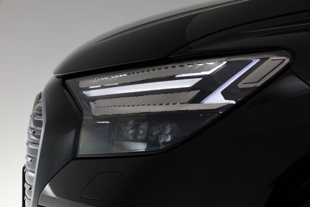 Audi Q4 e-tron S edition 45 82Kwh 210 kW / 286pk Quattro | Assistentiepakket plus | Privacy glas | Lichtpakket plus ambient light