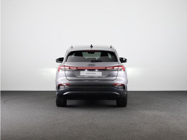 Audi Q4 e-tron 45 quattro S Edition 82 kWh panoramadak, Sonos soundsysteem, assistentiepakket plus, comfortpakket, veiligheidspakket, klimaatregelingpakket, leder interieur