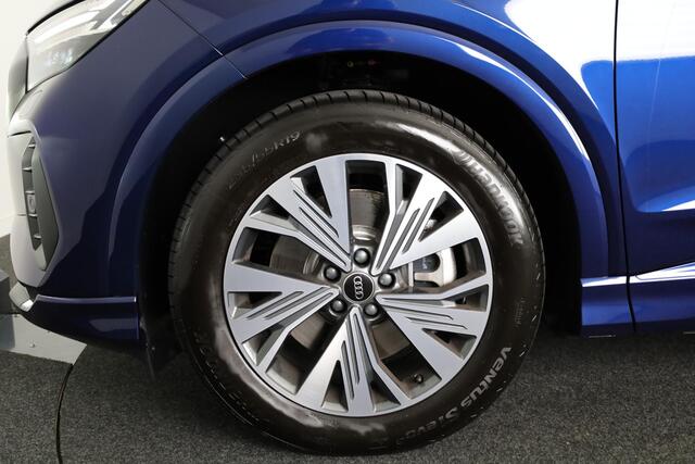 Audi Q4 e-tron 45 quattro Advanced edition 82 kWh 286pk | Navigatie | Parkeercamera | Adaptive cruise controle | Optiek pakket zwart |