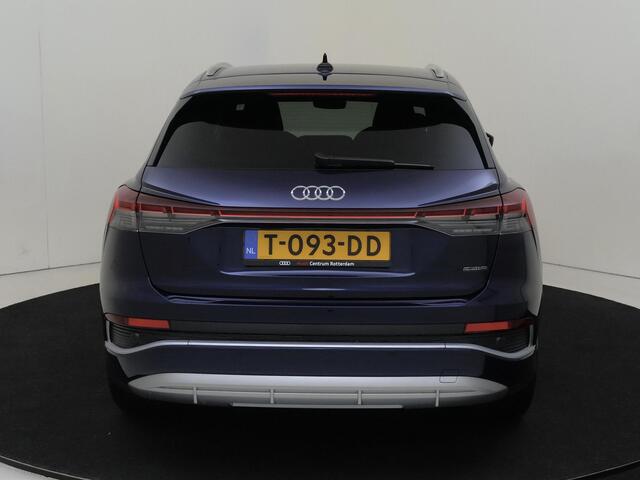 Audi Q4 e-tron 50 quattro S edition 77 kWh | Trekhaak | Head-up display | Lederen bekleding | Keyless | Dodehoek detectie | 3-zone airco | Parkeerasisstent | Adaptieve cruise control |