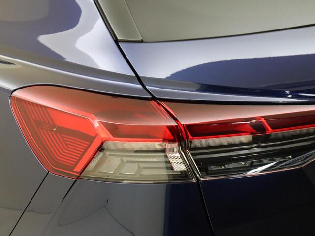Audi Q4 e-tron 50 quattro S edition 77 kWh | Trekhaak | Head-up display | Lederen bekleding | Keyless | Dodehoek detectie | 3-zone airco | Parkeerasisstent | Adaptieve cruise control |