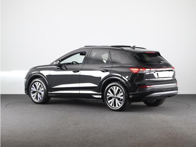 Audi Q4 e-tron 45 quattro Advanced edition 82 kWh 286pk | Panoramadak | Assistentiepakket | Comfortpakket | Optiekpakket zwart plus | Privacy glass