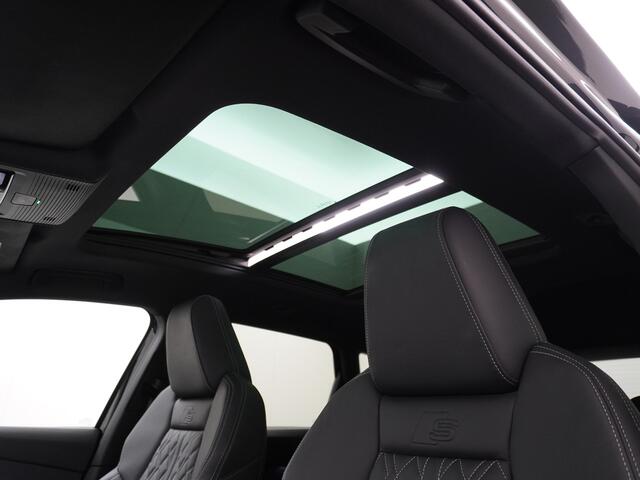 Audi Q4 e-tron 50 Quattro 77kWh S-Line Competition 300pk Sonos®-Audio Pano-dak Leer Warmtepomp Adaptive-Cruise Matrix-Led 21" Head-Up-Display Launch Edition Sport Stoelen Virtual-Cockpit Apple Carplay Android Auto Assistentie Pack Comfort-plus Pack Dynamic Pack Interieu
