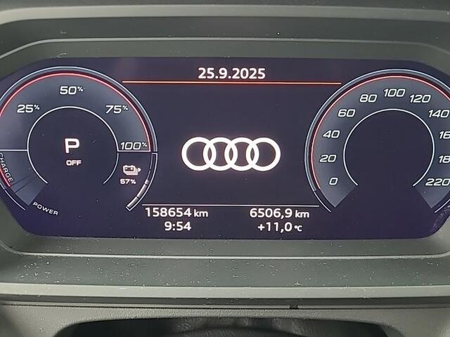 Audi Q4 e-tron 40 Launch edition Advanced Plus 77 kWh | Trekhaak |