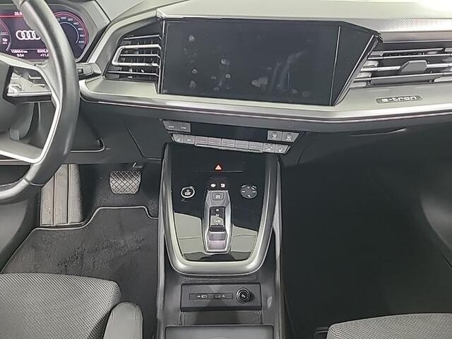 Audi Q4 e-tron 40 Launch edition Advanced Plus 77 kWh | Trekhaak |