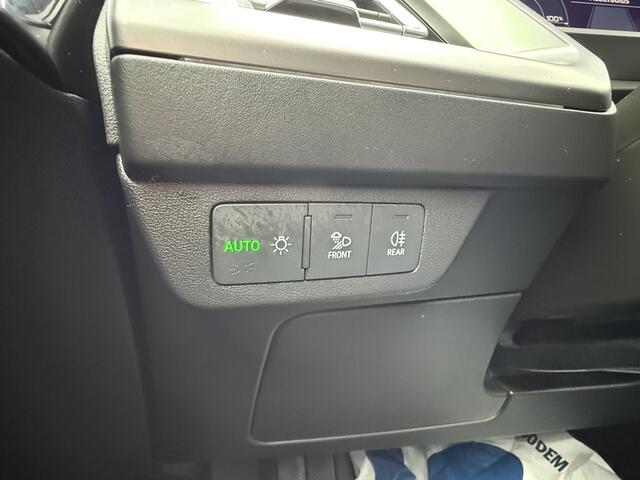 Audi Q4 e-tron BWJ 2021 40 Launch edition204 PK Advanced 77 kWh APPLE CARPLAY | ANDROID AUTO | NAVI | CLIMA | ADAPTIVE CRUISE | STOELVERW. | CAMERA | LMV | PDC