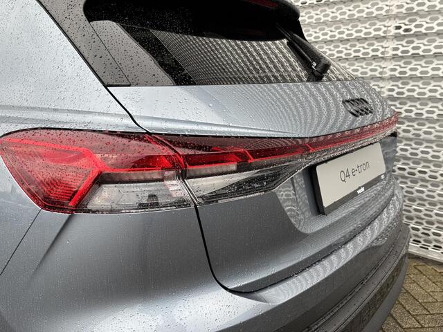 Audi Q4 e-tron Advanced edition (A1) e-tron 45 210kW/286pk 82Kwh 20" LM Velgen | Panorama dak | Cruise Control Adaptief | Camera Achter |