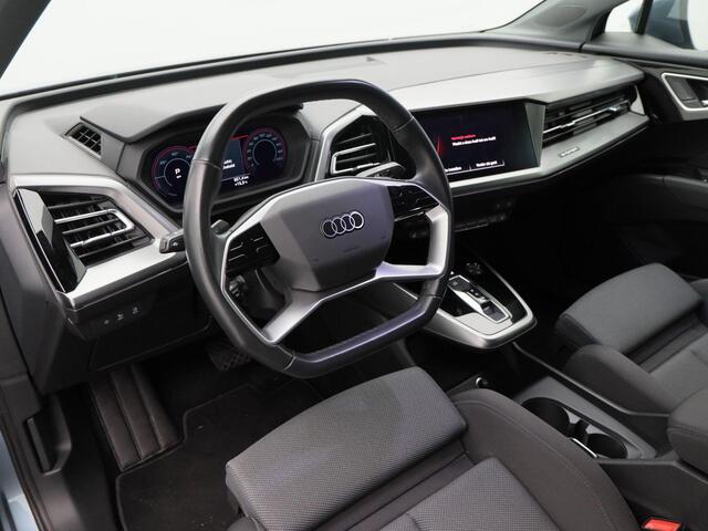 Audi Q4 e-tron 40 Launch edition Advanced Plus 77 kWh 204 Pk | Matrix LED | 3-Zone Climate | Stoel- & Stuurverwarming | ACC | Camera | 86.886 Km!!