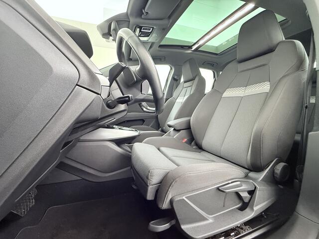 Audi Q4 e-tron L.E. Advanced Plus Pano-dak-Schuifdak Adap.Cruise W-pomp Navi-Plus Sportst.+Verwarmd PDC-a+v Matrix Led Camera Lmv 19" Elek.Achterklep Virtual Cockpit E-Call Bordherkenning Audi Connect +Phone-Box Keyless-Go A-Licht-Dynamisch S.O.H. 92% 1e Eigenaar Origin