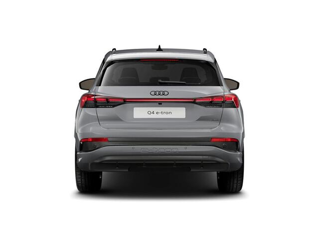 Audi Q4 e-tron 45 S edition Competition e-tron 82 kWh 286 pk | Assistentiepakket plus | Comfortpakket | Ambient lichtpakket | Optiekpakket zwart plus |