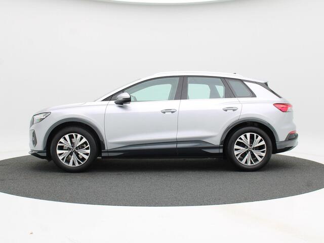 Audi Q4 e-tron 40 Advanced edition 77 kWh 204 Pk | Adaptive Cruise | Climate Control | Stoelverwarming | Navigatie | Camera | Carplay | 20 inch | 87.598 Km!!