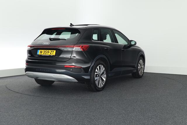 Audi Q4 e-tron 40 204pk Launch edition Advanced 77 kWh Panoramadak Keyless Stoelverwarming Leder Navigatie