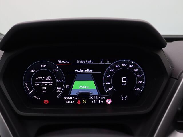 Audi Q4 e-tron 40 Launch edition Advanced 77 kWh 204PK Aut. SOH 95%, Warmtepomp, Dynamic Chassis, Adaptieve Cruise, Elektr. Achterklep, Clima, Matrix LED-Verlichting, 19" LM Velgen