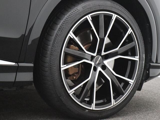 Audi Q4 e-tron 40 S edition 77 kWh 204PK Aut. SOH 96%, Warmtepomp, Dynamic Chassis, Adaptieve Cruise Controle, Matrix LED-Verlichting, 20" LM Velgen, Stoelverwarming, Elektr. Achterklep