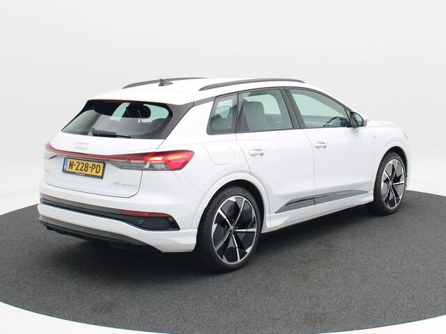 Audi Q4 e-tron 40 Launch edition S Competition 77 kWh | Adaptive Cruise | Climate Control | Stoelverwarming | Trekhaak | Navigatie | Camera | Carplay | 21 Inch | 121.262 Km!!