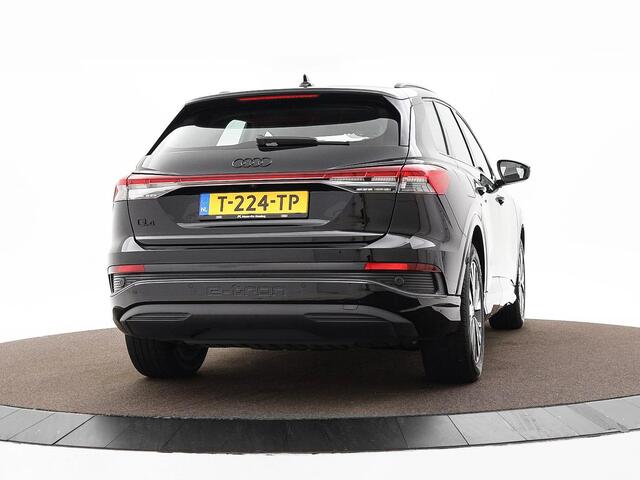 Audi Q4 e-tron 40 Advanced Edition 77 kWh 204pk · Camera · Matrix LED · Optiekpakket Zwart · Apple/Android Car Play · Elek. Achterklep · Stoelverwarming · ACC ·