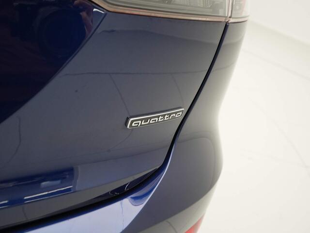 Audi Q4 e-tron 50 quattro S Line edition 77 kWh 300pk Navigatie Camera Acc Stoelverwarming Demo Roel