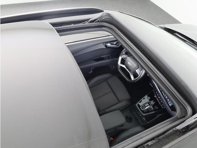 Audi Q4 e-tron 40 Launch edition S Competition 77 kWh 204pk | SoH 93% | Panoramadak | Head-up Display | Navigatie | Stoelverwarming