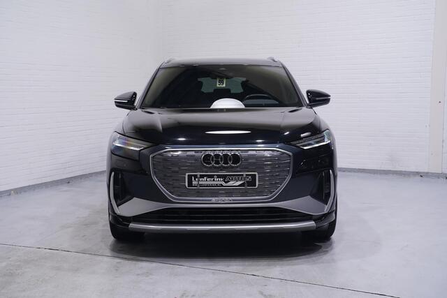 Audi Q4 e-tron 40 Launch edition S Competition 77 kWh NAP Trekhaak Apple Carplay Camera Warmtepomp Led matrix