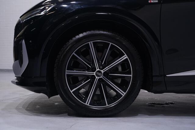 Audi Q4 e-tron 40 Launch edition S Competition 77 kWh NAP Trekhaak Apple Carplay Camera Warmtepomp Led matrix