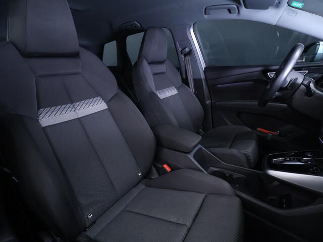 Audi Q4 e-tron 40 Advanced edition 77 kWh [TREKHAAK, ADAPTIVE CRUISE CONTROL, APPLE CARPLAY, ANDROID AUTO, PDC ACHTER, STOELVERWARMING, ELEKTRISCHE ACHTERKLEP, NIEUWSTAAT]