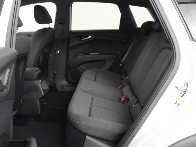 Audi Q4 e-tron 35 Launch edition 55 kWh | SOH 91% | Warmtepomp | Stoelverwarming | Carplay | Full LED | 19'' | Navigatie | PDC