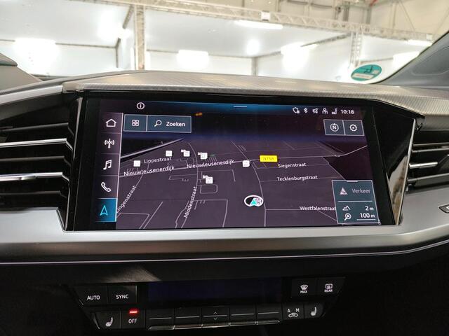 Audi Q4 e-tron 40 Advanced edition 77 kWh / Matrix LED / Elek Trekhaak / Elek Achterklep / Navigatie / 19" LMV