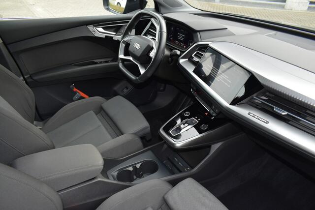 Audi Q4 e-tron 35 Launch edition Advanced Plus 55 kWh | Trekhaak | Kantel/Schuif Dak | Stuur + Stoelverwarming | Adaptieve Cruise Control |