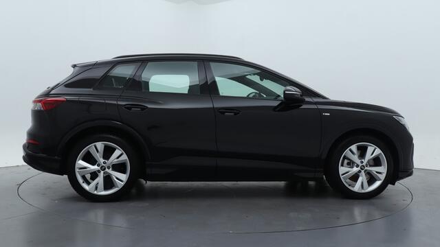 Audi Q4 e-tron 45 quattro S Edition 82 kWh Assistentie Plus | Zwart optiek | Carplay Demo Roel