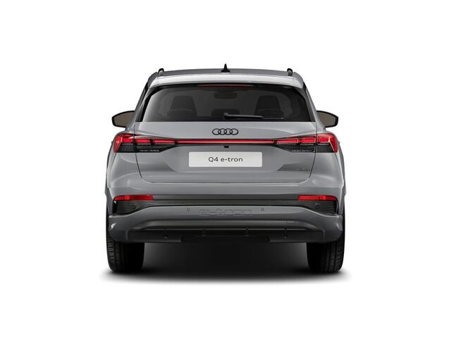 Audi Q4 e-tron 45 S edition Competition 82 kWh 286 pk | Assistentiepakket plus | Comfortpakket | Glazen panoramadak | Lichtpakket plus ambient light |