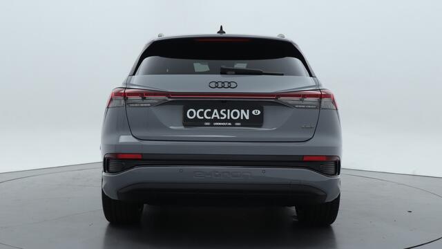 Audi Q4 e-tron 45 quattro S Edition Competition | Panoramadak | Trekhaak | Camera |