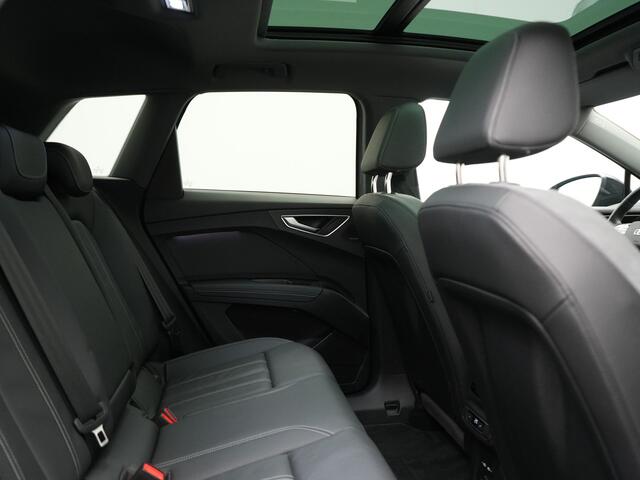 Audi Q4 e-tron 45 Quattro Edition 77 kWh 265pk Dealer O.H. | Panodak | Sonos Audio | Sfeerverlichting | Lederen Sportstoelen Verwarmd | Apple Carplay | Navigatie | DAB | 20"L.M |