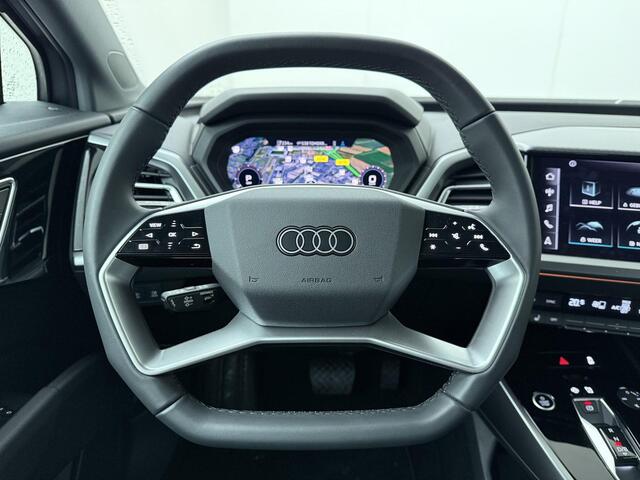 Audi Q4 e-tron Advanced edition 45 quattro 210 kW / 286 PK | Matrix Verlichting | Sportstuur | Adaptieve Cruise Control | Inklapbare Spiegels | Digitale Cockpit | Camera