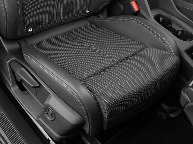 Audi Q4 e-tron 45 265pk Quattro S Edition · SOH 93% · Panoramadak · Warmtepomp · Camera · Head-Up · Navigatie · Apple/Android Car Play · 20'' Inch ·