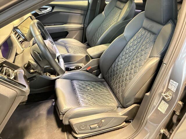 Audi Q4 e-tron 40 204pk Launch edition S Competition 77 kWh · Panoramadak · Camera · SONOS · Apple/Android Car Play Navigatie · Stoelverwarming · Wegklapbare Trekhaak · Apple/Android Car Play · 21'' Inch ·